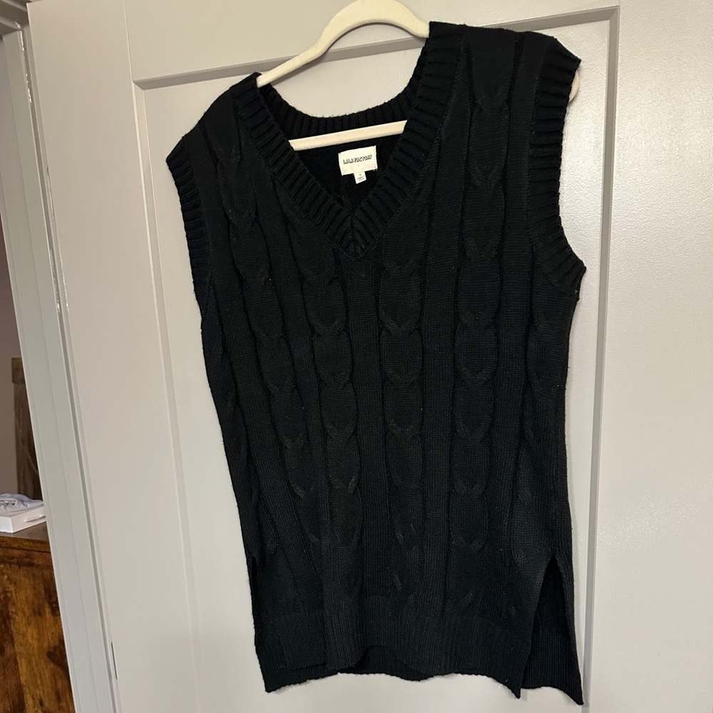 Sandro Elegant Black V-Neck Sweater